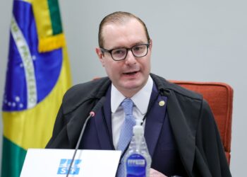 Zanin decide que STF vai julgar caso de venda de sentenças no STJ