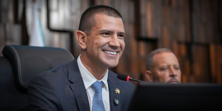 Fux nega pedido de Douglas Ruas para assumir governo interino do Rio